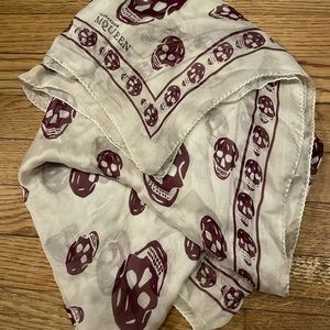 Alexander McQueen white and burgundy scarf